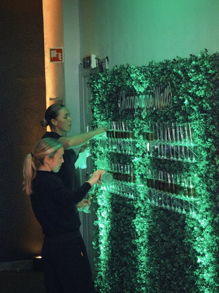 Tollboden Kristiansand - champagnevegg